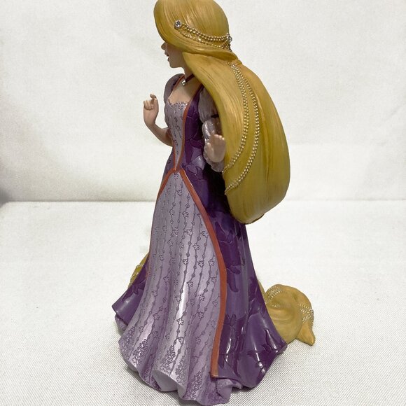 Disney Showcase Collection Rapunzel Tangled 8" Tall Figurine - Picture 6 of 6